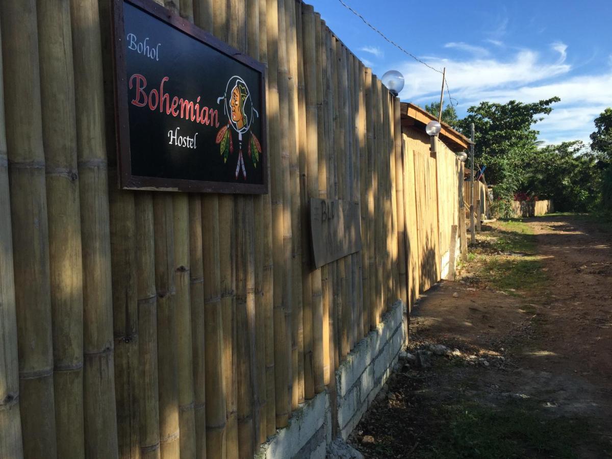 Bohemian Bohol Hostel Panglao Exterior photo
