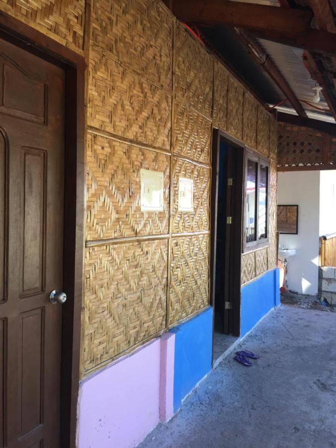 Bohemian Bohol Hostel Panglao Exterior photo