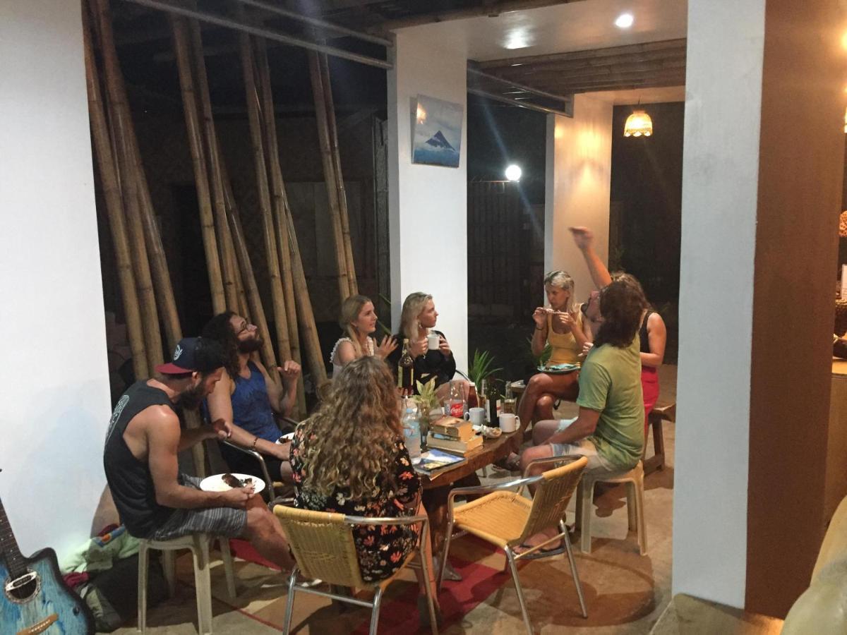 Bohemian Bohol Hostel Panglao Exterior photo